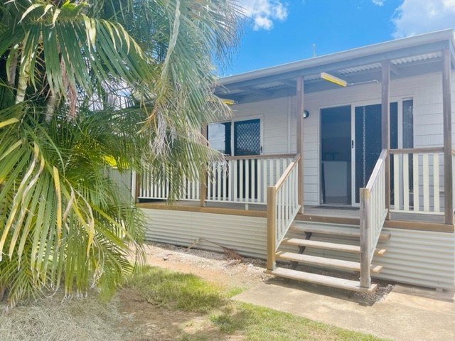 2 Seashore Street, Dysart, QLD 4745 AUS