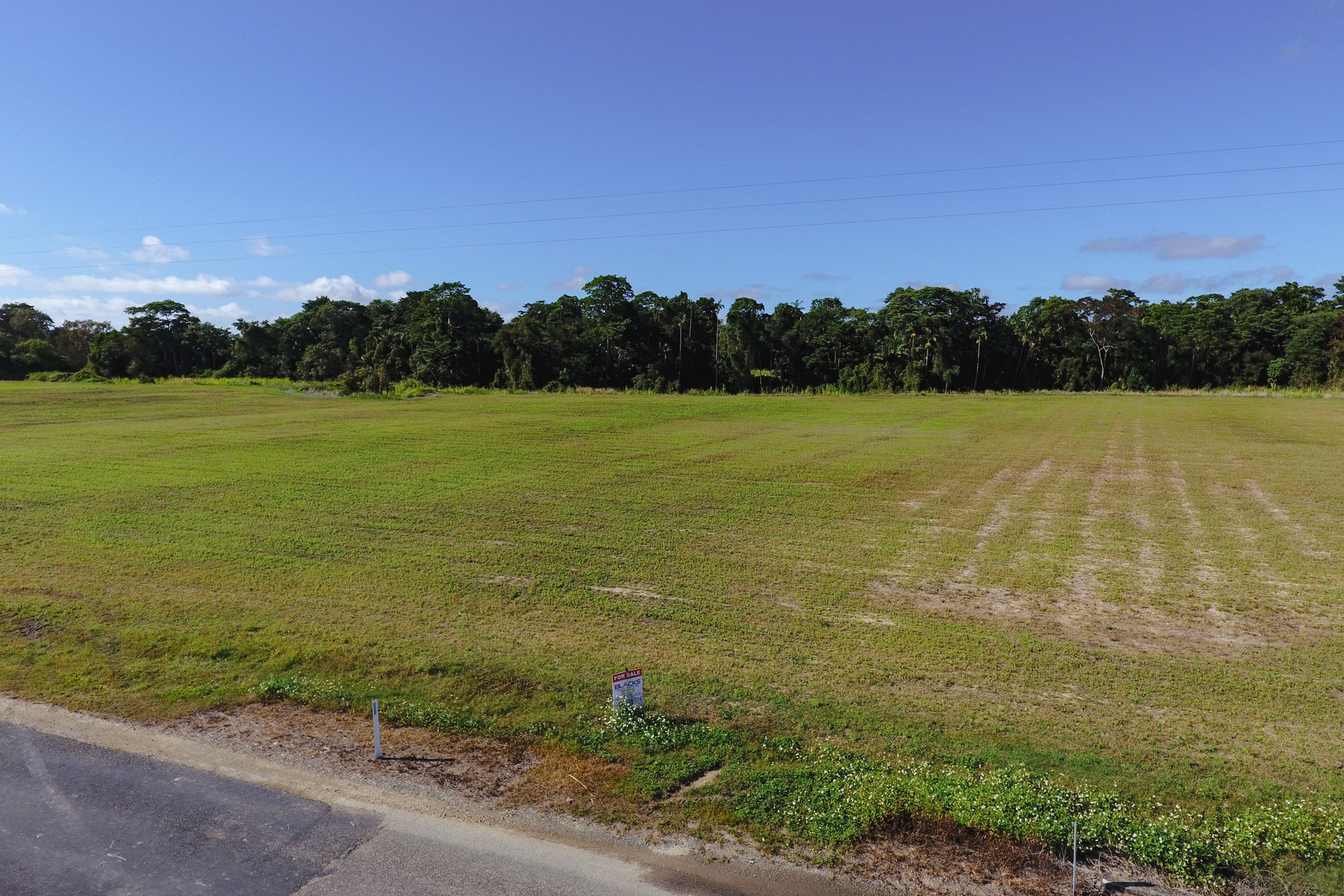 315 Wewak Road, St Helens Beach QLD 4798 Blacks Real Estate