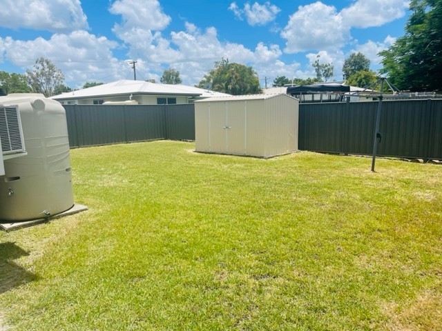 2 Seashore Street, Dysart, QLD 4745 AUS