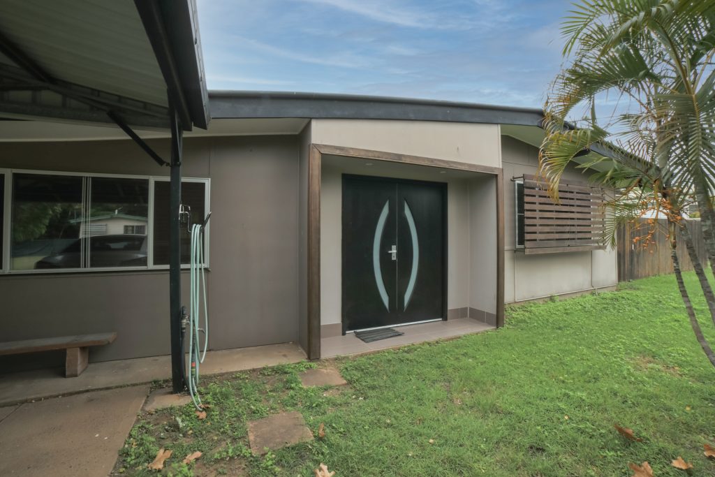 20 Spring Crescent, Dysart, QLD 4745 AUS