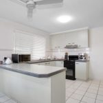 6 Edinburgh Place, Beaconsfield, QLD 4740 AUS