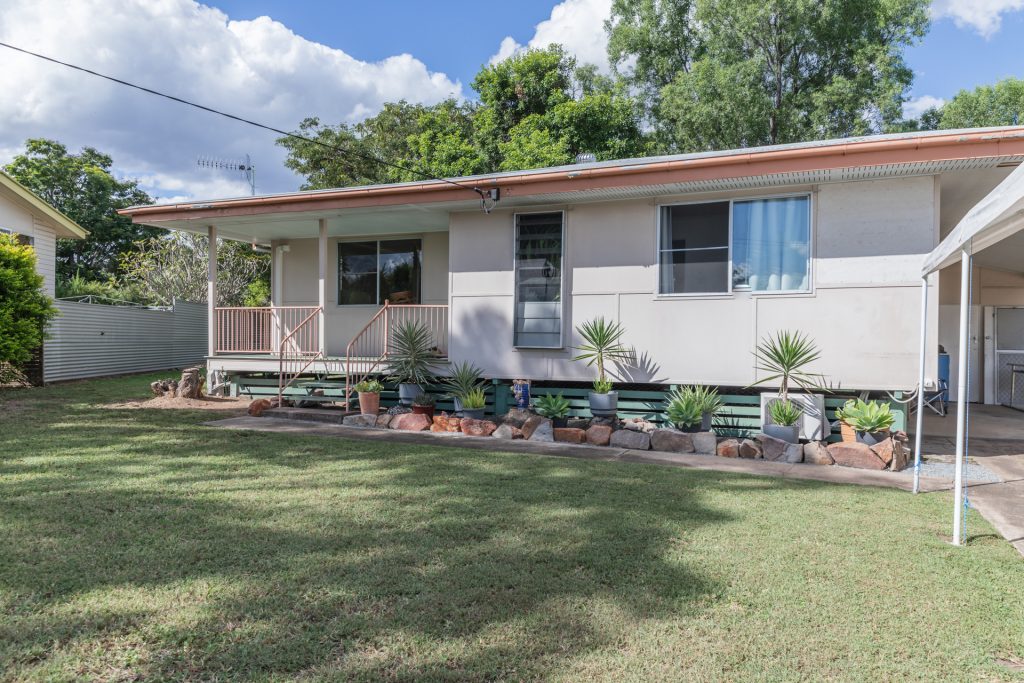 16 Singleton Street, Dysart, QLD 4745 AUS