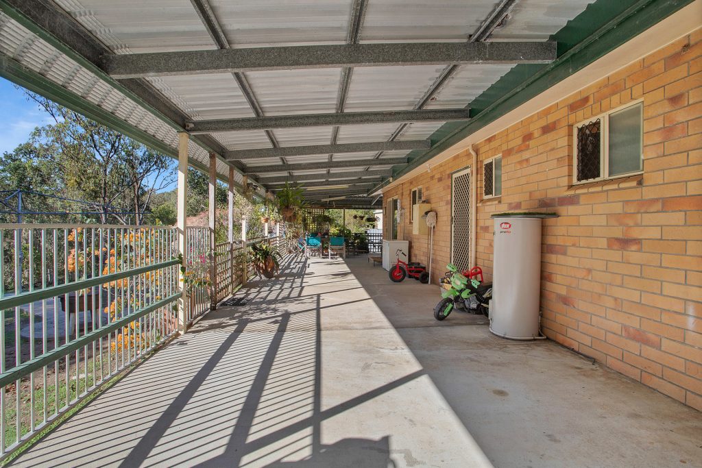 35 Lawrie Road, Sarina Range, QLD 4737 AUS