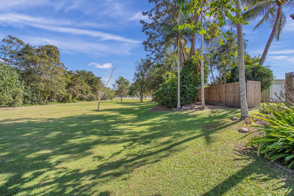 39 Frank Cowley Drive, Glenella, QLD 4740 AUS