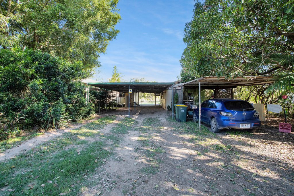 239-247 Oakenden Sarina Road, Oakenden, QLD 4741 AUS