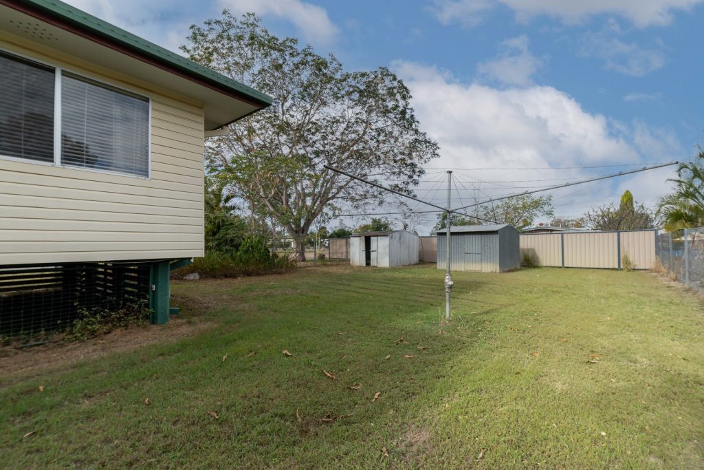 31 Cook Crescent, Dysart, QLD 4745 AUS