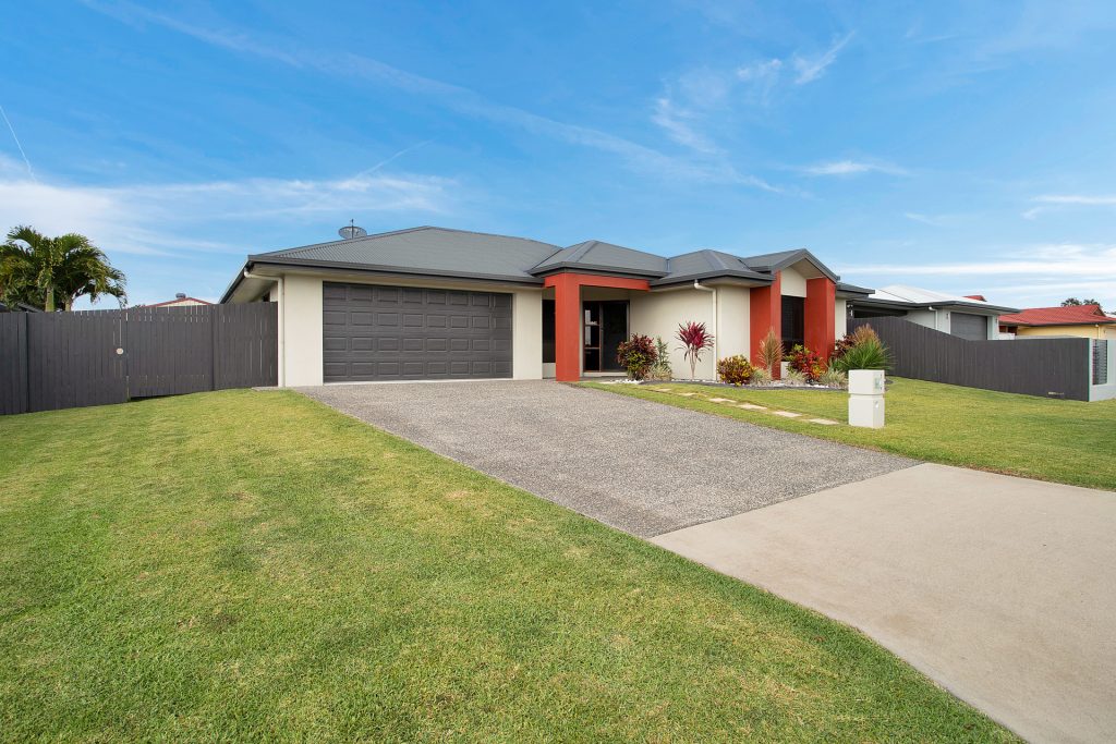 14 Albion Crescent, Mount Pleasant, QLD 4740 AUS