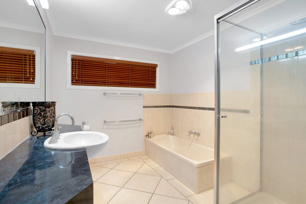 22 Adair Court, Rural View, QLD 4740 AUS