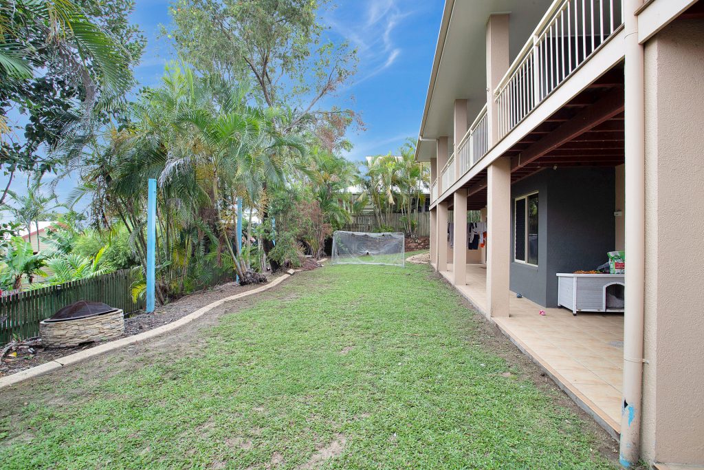 22 Adair Court, Rural View, QLD 4740 AUS