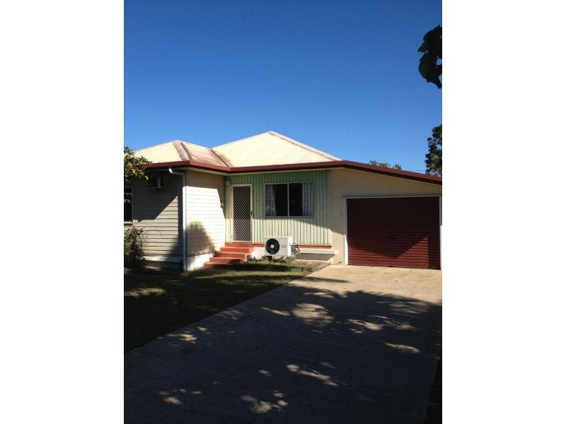 30 Dutton Street, Walkerston, QLD 4751 AUS