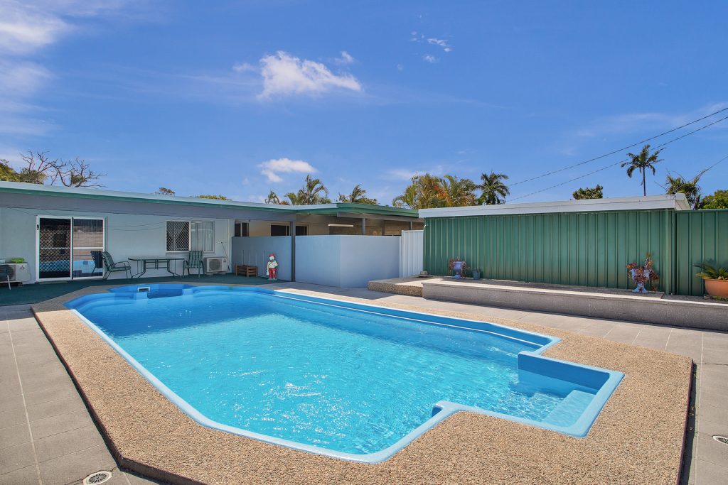 1 Janz Street, Slade Point, QLD 4740 AUS