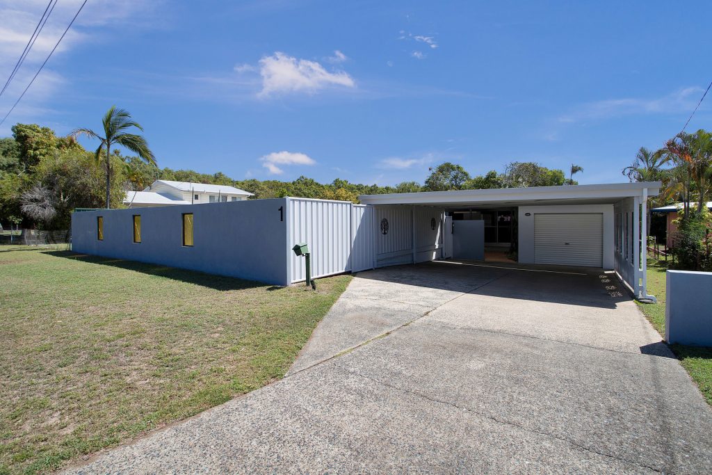 1 Janz Street, Slade Point, QLD 4740 AUS