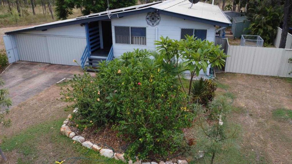 1 Spring Crescent, Dysart, QLD 4745 AUS