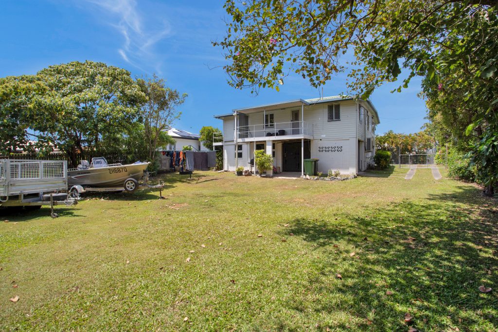 52 Rae Street, East Mackay, QLD 4740 AUS