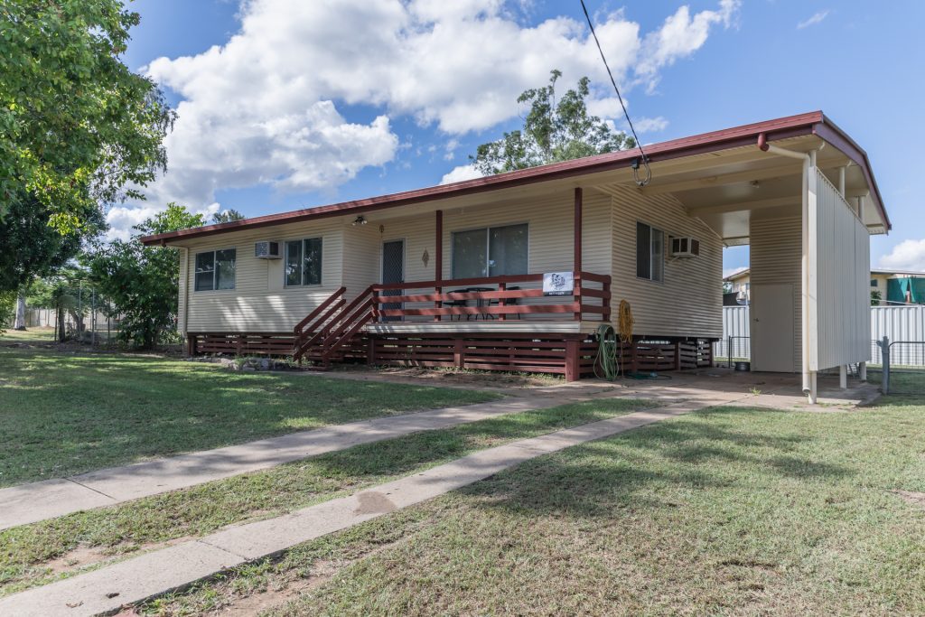 8 Murphy Street, Dysart, QLD 4745 AUS