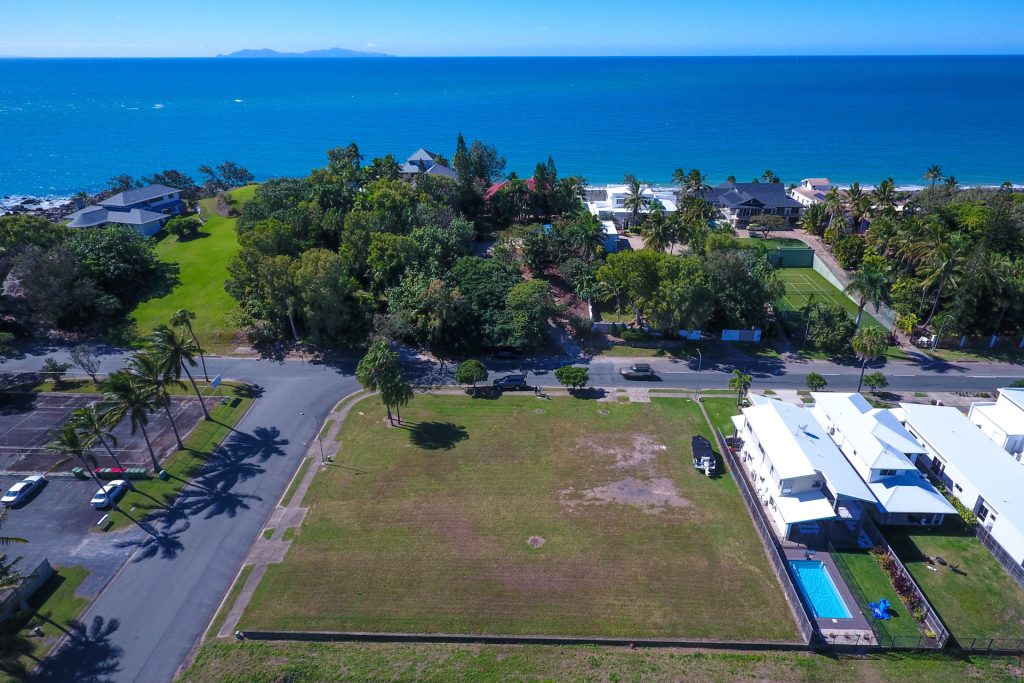 3 Beach Road, Dolphin Heads, QLD 4740 AUS