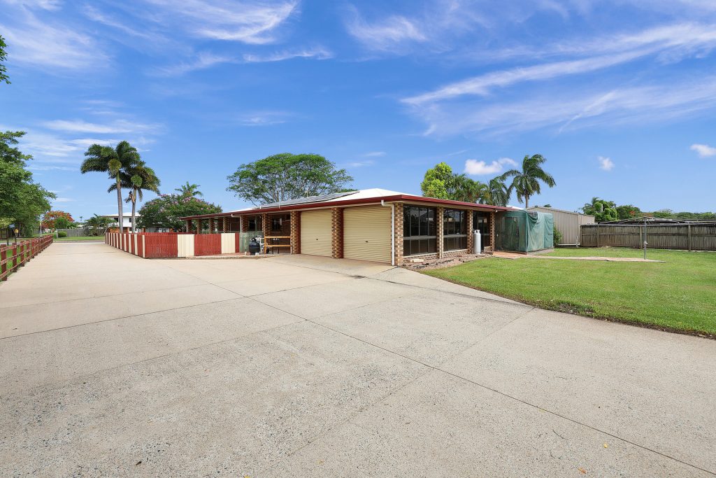 29 Bernborough Avenue, Ooralea, QLD 4740 AUS