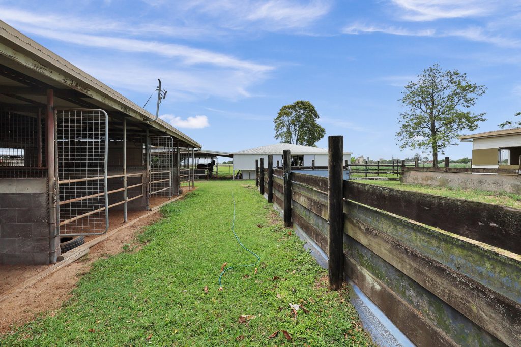 29 Bernborough Avenue, Ooralea, QLD 4740 AUS