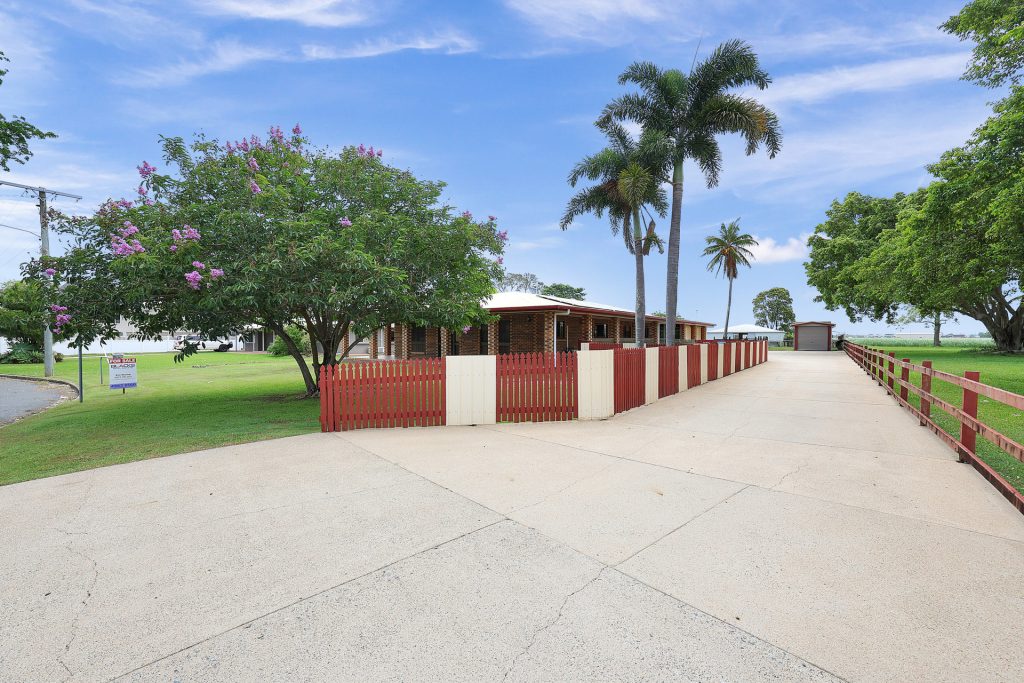 29 Bernborough Avenue, Ooralea, QLD 4740 AUS