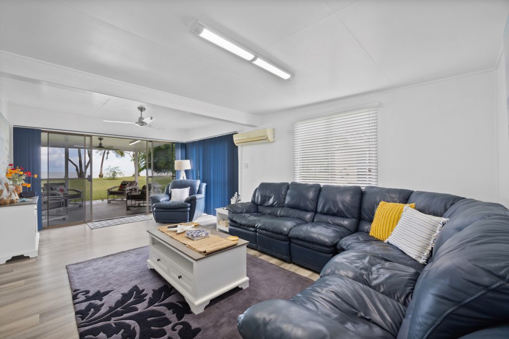 12 Murray Road, St Helens Beach, QLD 4798 AUS