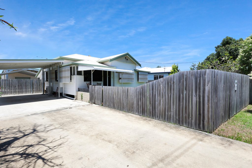 76 Lagoon Street, West Mackay, QLD 4740 AUS