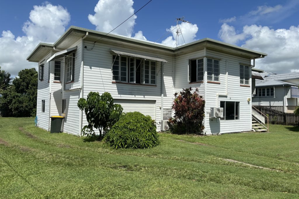 21 Wardrop Street, West Mackay, QLD 4740 AUS