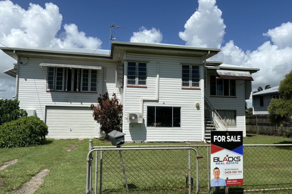 21 Wardrop Street, West Mackay, QLD 4740 AUS