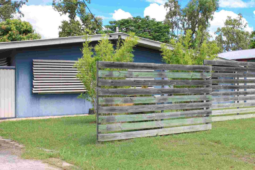 15 Armstrong Crescent, Dysart, QLD 4745 AUS