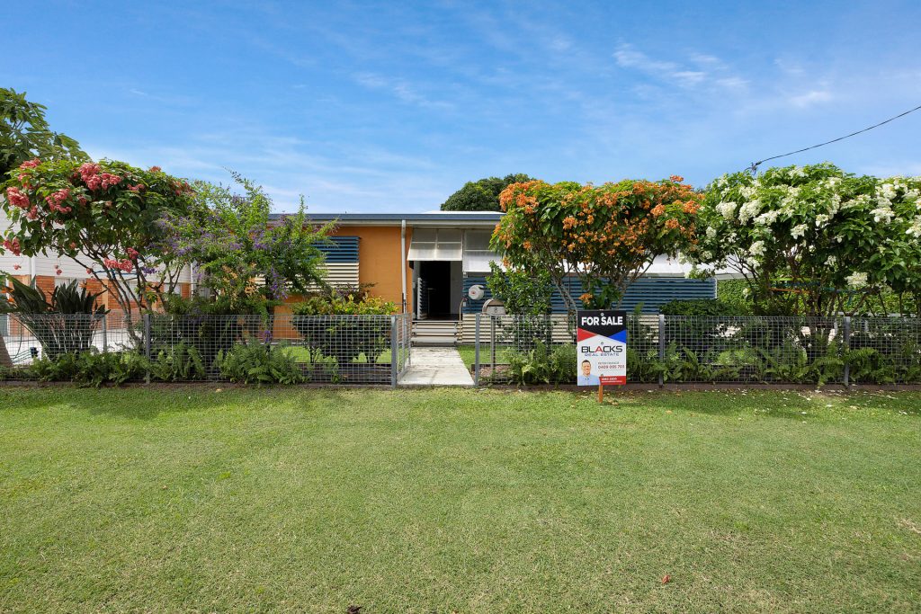 8 Johnson Street, West Mackay, QLD 4740 AUS