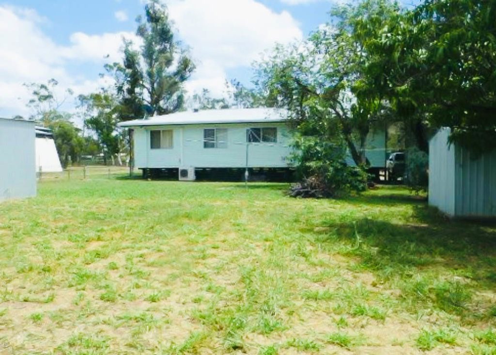 5 Garnham Drive, Dysart, QLD 4745 AUS