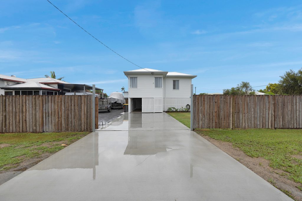 20 Steen Street, South Mackay, QLD 4740 AUS