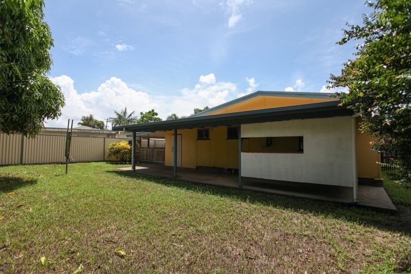 25 Streeter Avenue, West Mackay, QLD 4740 AUS