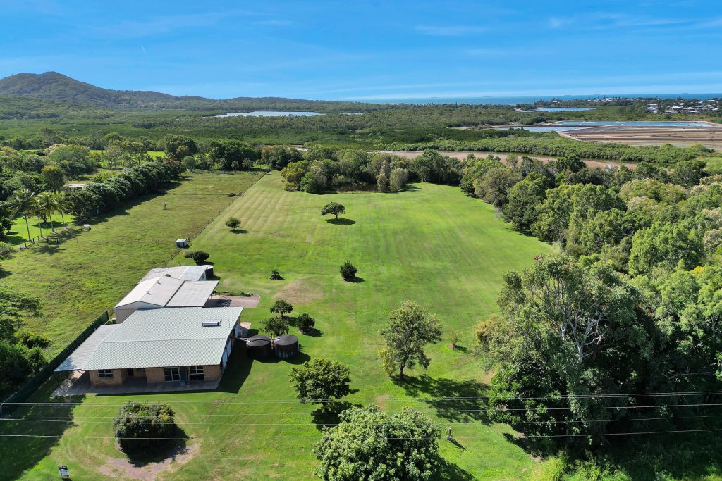 1141 Sarina Beach Road, Sarina Beach, QLD 4737 AUS