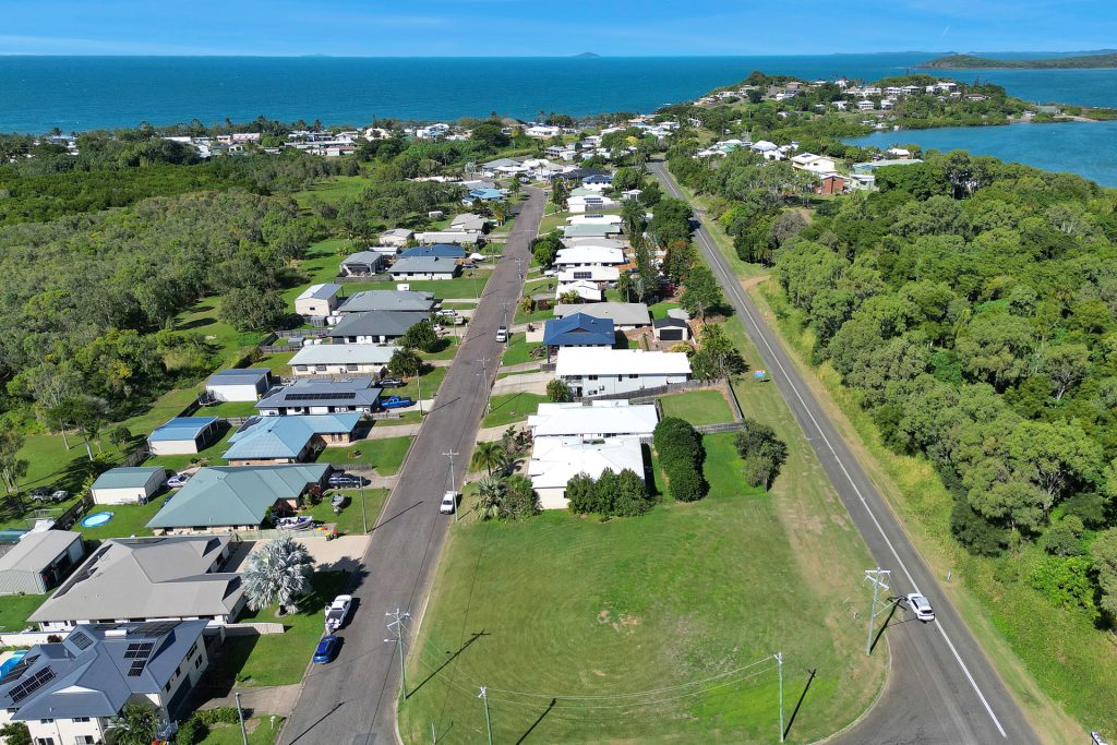 45 Brooksfield Drive, Sarina Beach, QLD 4737 AUS