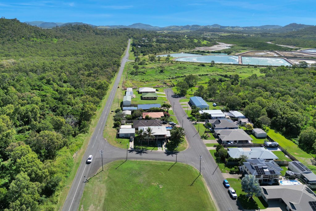 45 Brooksfield Drive, Sarina Beach, QLD 4737 AUS