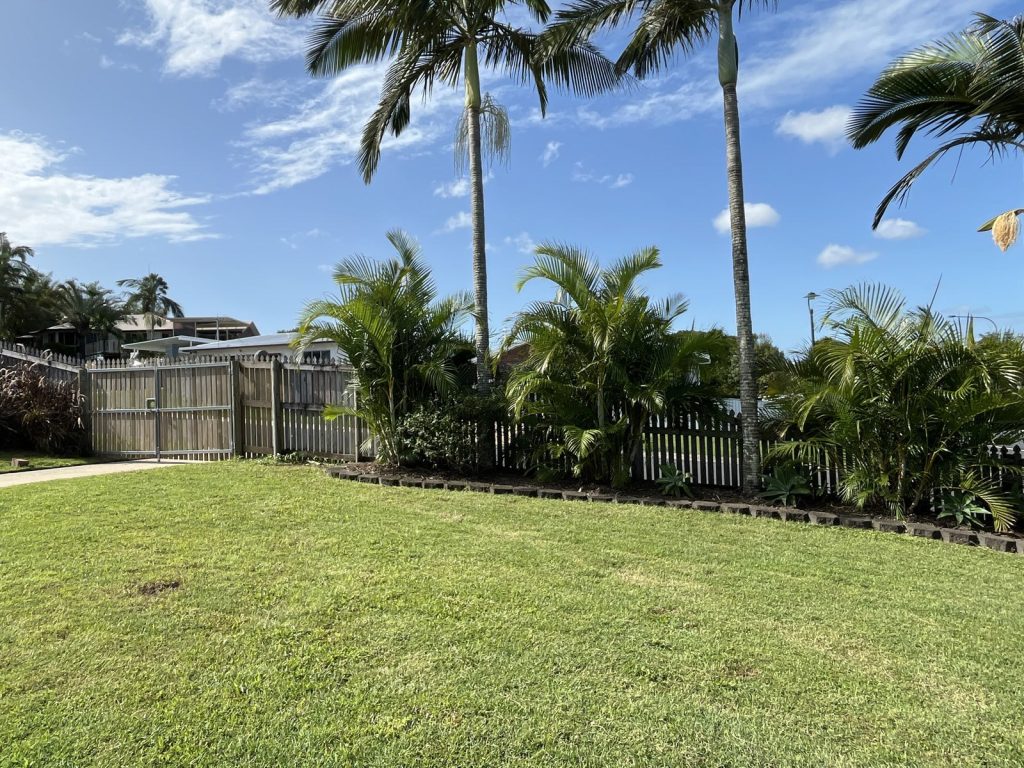 1 Dell Court, Beaconsfield, QLD 4740 AUS