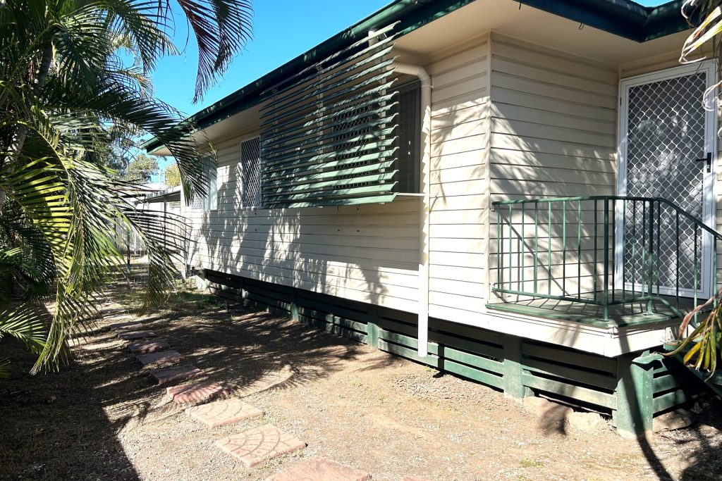 14 Singleton Street, Dysart, QLD 4745 AUS