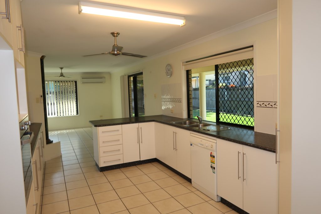 37 Fairmeadow Drive, Mount Pleasant, QLD 4740 AUS