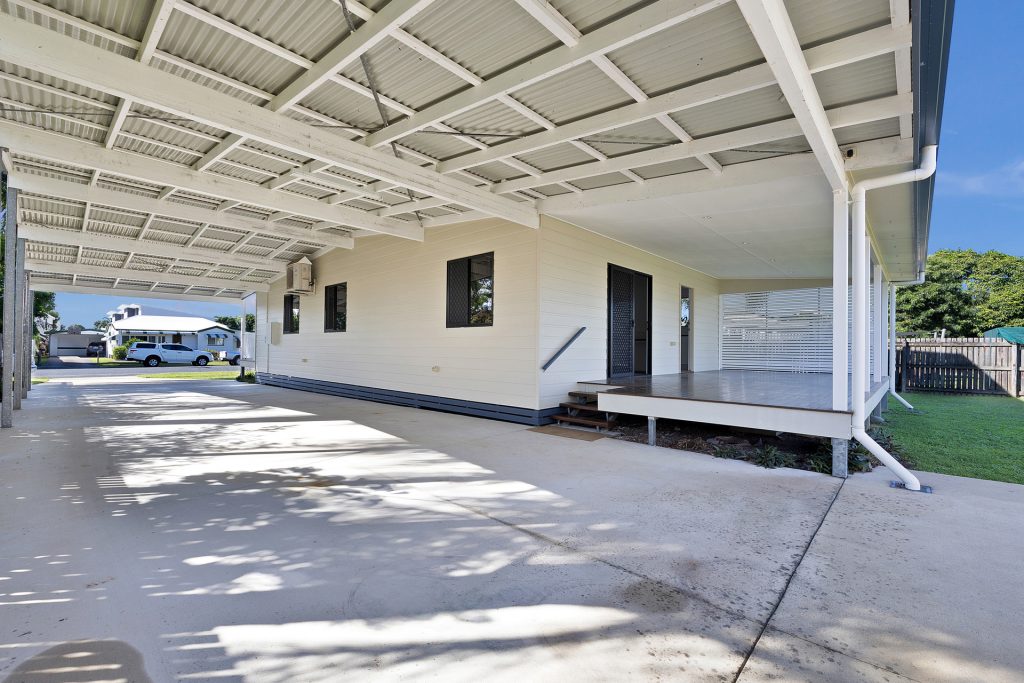 61 McKenney Street, South Mackay, QLD 4740 AUS