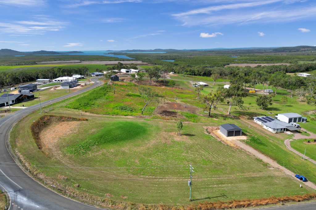 74 Moonlight Drive, Sarina, QLD 4737 AUS