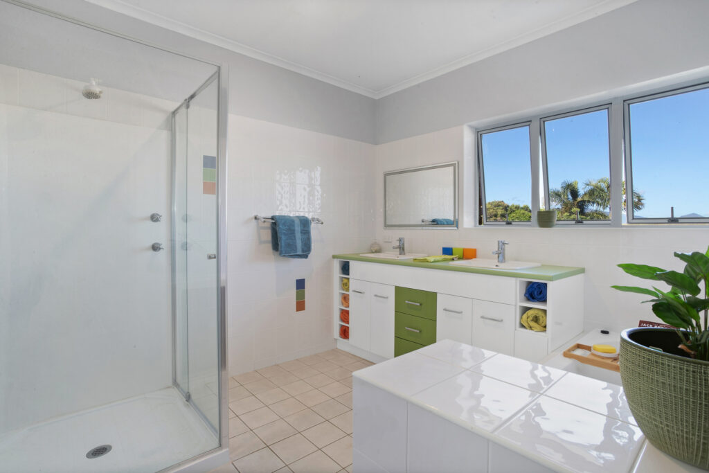 1 Nellie Court, Mirani, QLD 4754 AUS