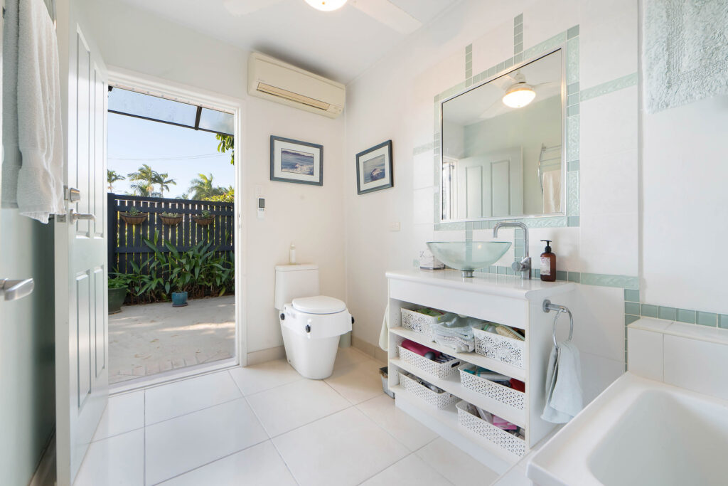 3 Quail Street, Slade Point, QLD 4740 AUS