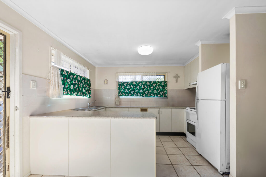 24 The Goose Walk, North Mackay, QLD 4740 AUS