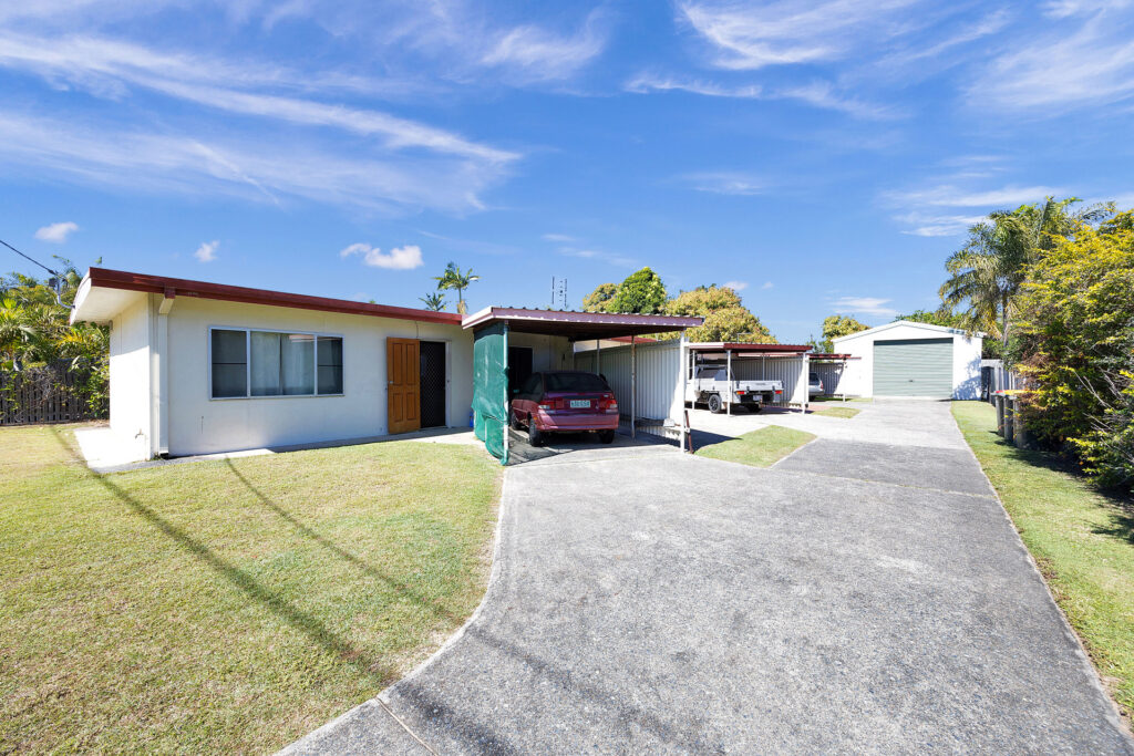 5 Emu Street, Slade Point, QLD 4740 AUS