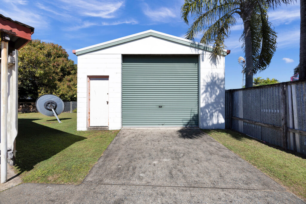 5 Emu Street, Slade Point, QLD 4740 AUS