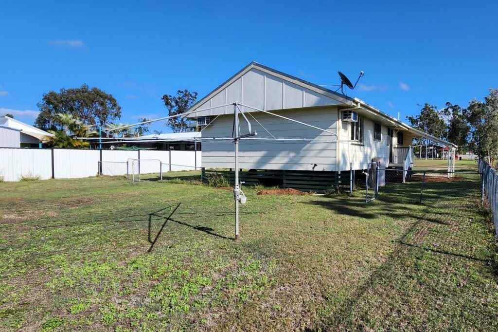 29 Yeates Crescent, Dysart, QLD 4745 AUS