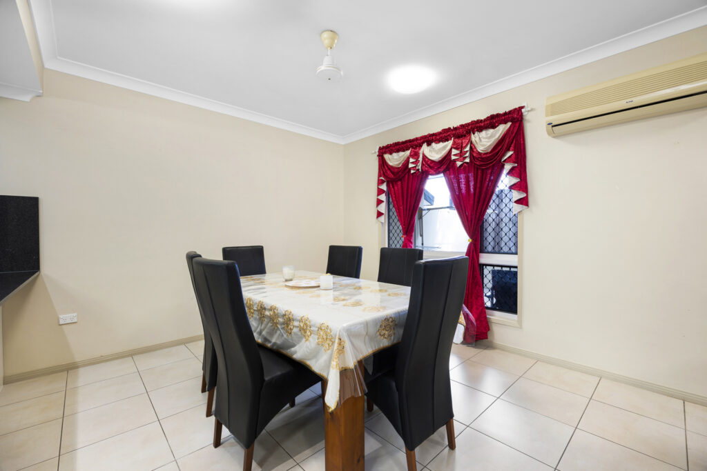 6/8 Admiral Drive, Dolphin Heads, QLD 4740 AUS