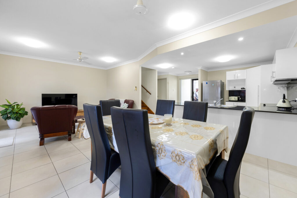 6/8 Admiral Drive, Dolphin Heads, QLD 4740 AUS