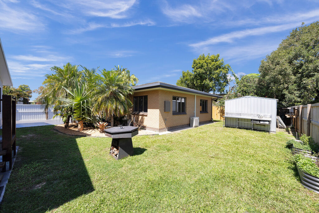 421 Shakespeare Street, West Mackay, QLD 4740 AUS