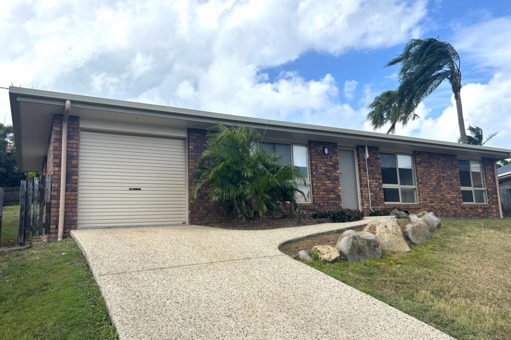 14 Muldoon Court, Eimeo, QLD 4740 AUS